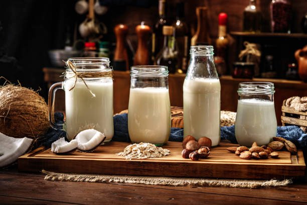 almond, oat, or coconut milk